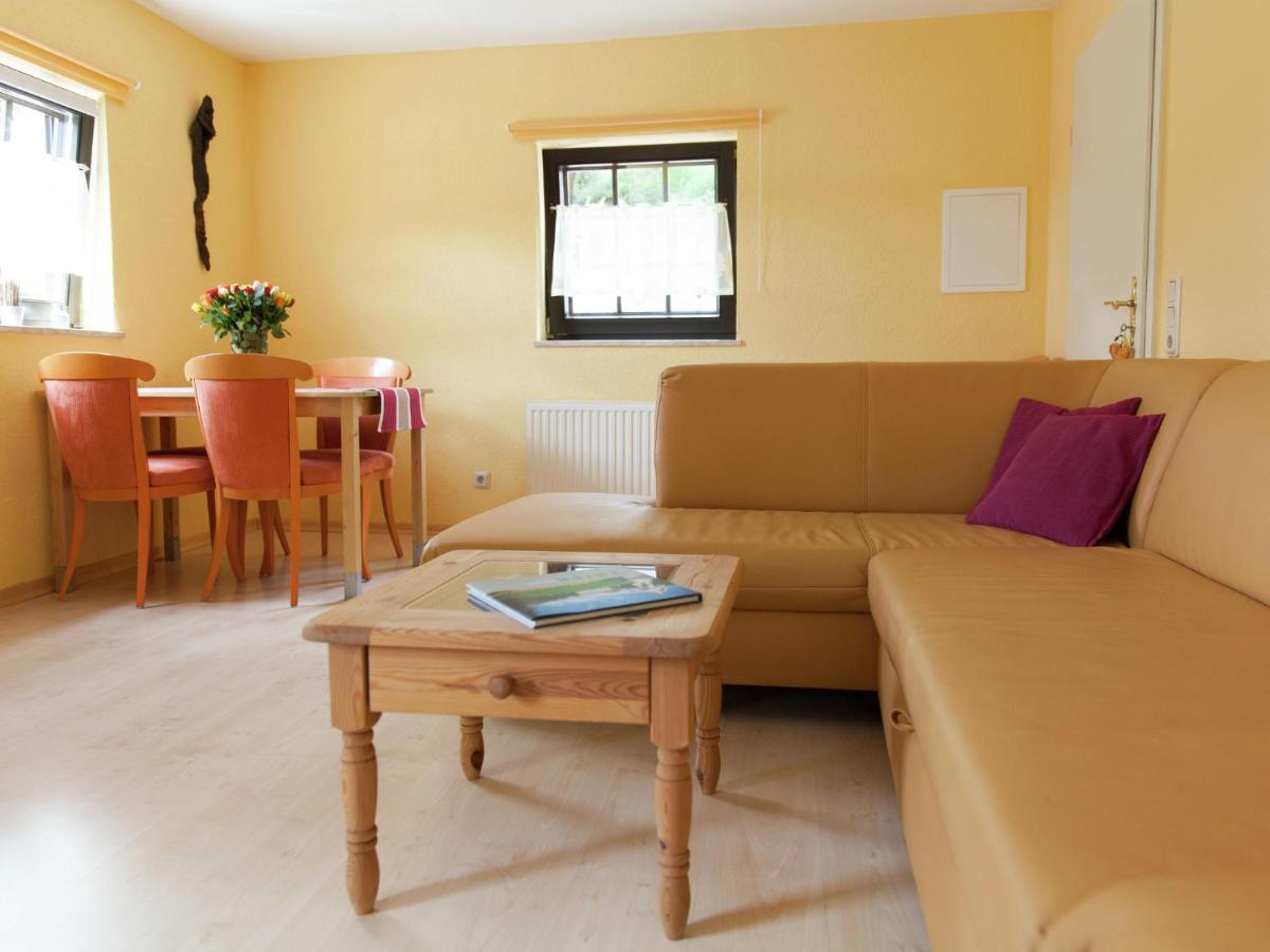 Lavish Apartment In Merschbach Near The Forest Habitación foto